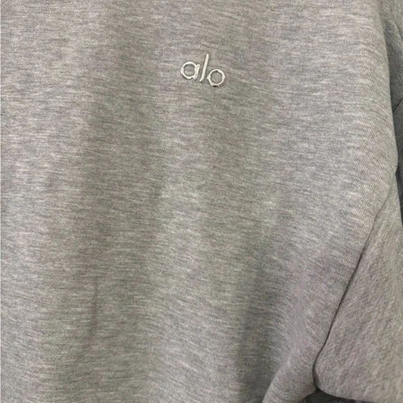 Alo Accolade Heather Gray crew Sweatshirt - Picture 3 of 4